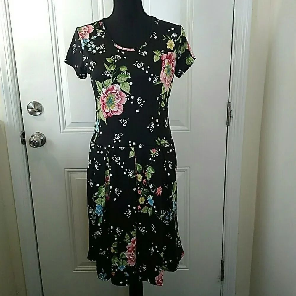 (3/$20) Paolino black printed dress with pockets
